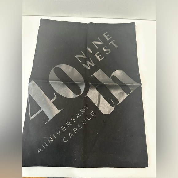 Nine West Accessories - Nine West 40th Anniversary Dust Bag | Black Shoe/Handbag Protective Cover